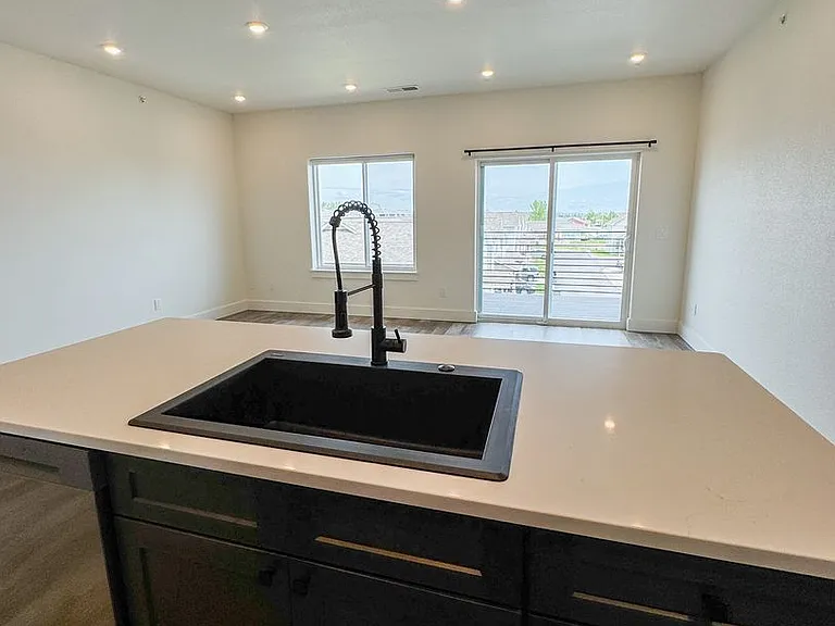 981 Covey Run Rd #303 — Photo 17
