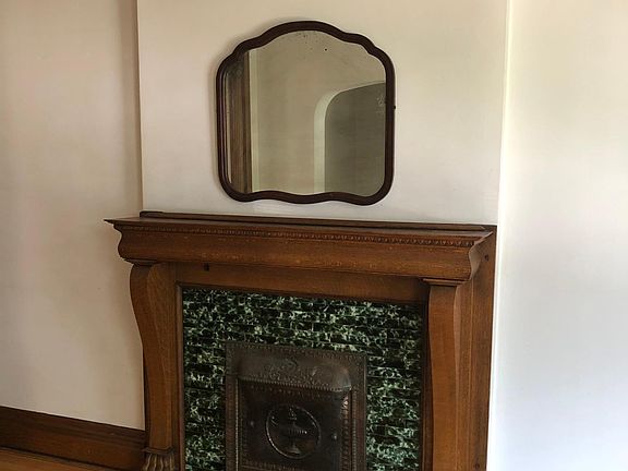 2nd image of 2228 W Walton St #1