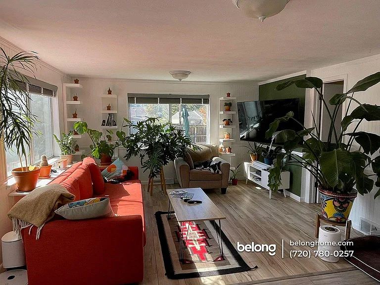 121 S Stuart St — Photo 36