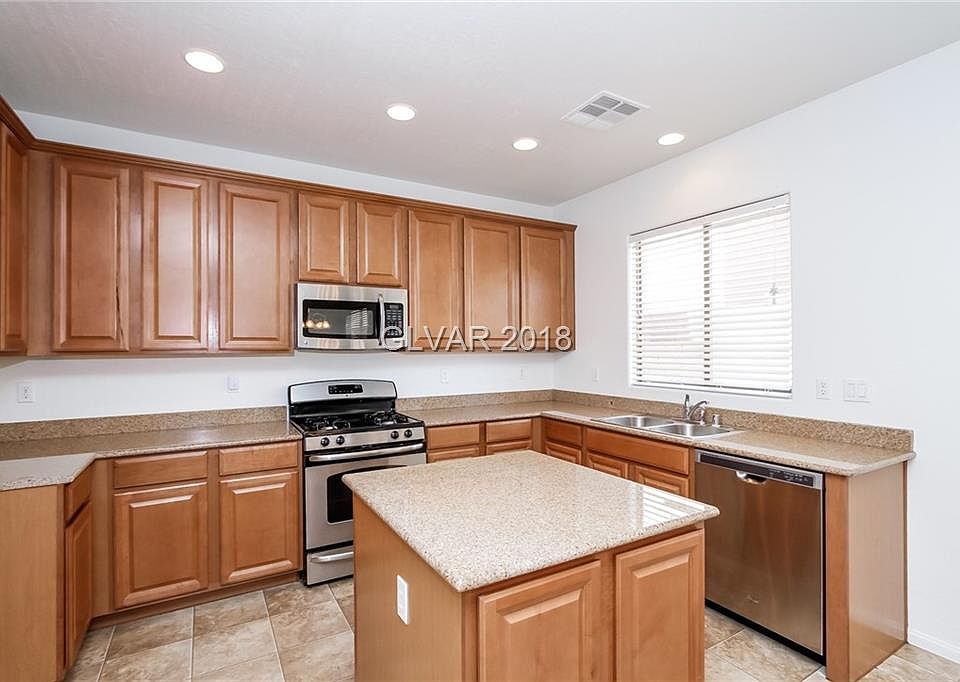 1st image of 675 Calamus Palm Pl