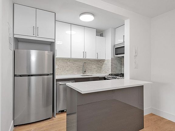 2nd image of 230 E 15th St APT 8K