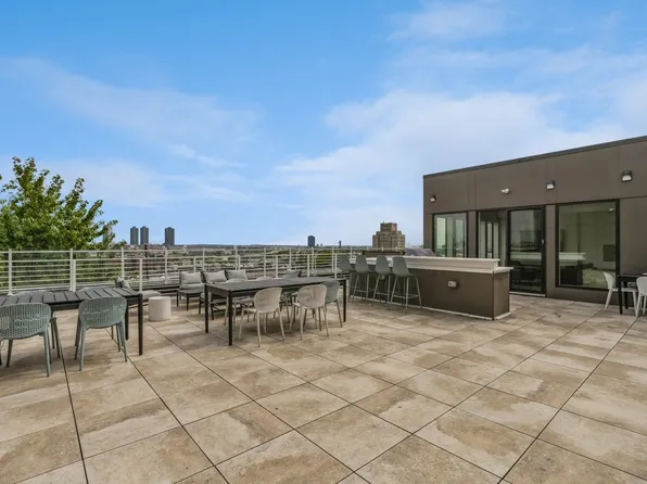 28-26 Vroom Street image 24 of 30