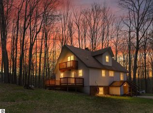 4450 Antioch Dr, Mesick, MI 49668