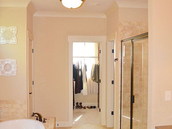 4th image of 50 Bear Creek Dr