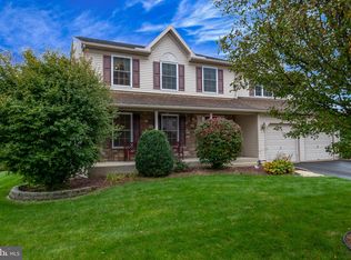 152 Kensington Blvd, Blandon, PA 19510