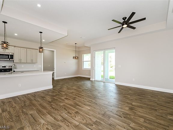 4th image of 2540 NW 20th Pl