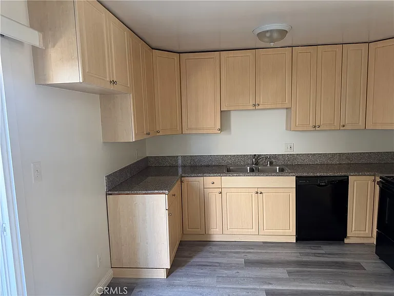 224 Lomita St — Photo 7