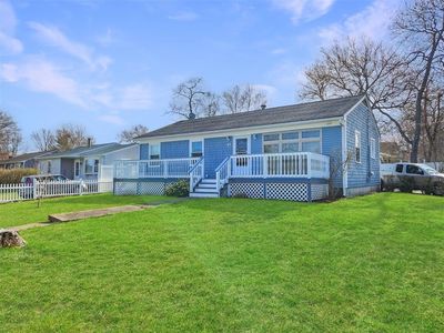 85 W Hill Rd, New Bedford, MA, 02740