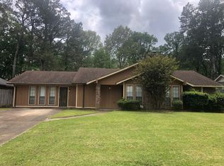 2327 Forest Park Dr, Jackson, MS 39212