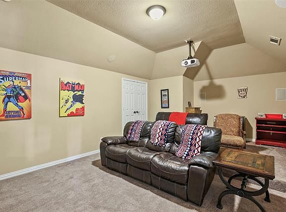 3rd image of 1032 Blue Heron Ct