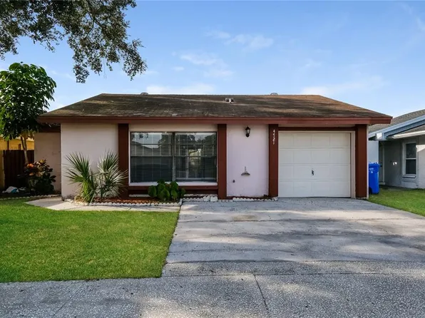 4721 Grove Point Dr, Tampa, FL 33624