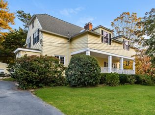 35 Mianus View Ter, Cos Cob, CT 06807