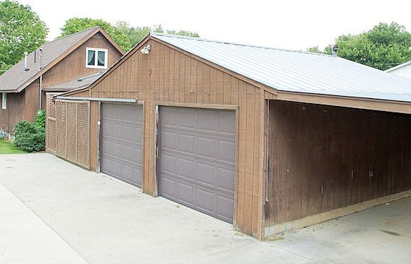 2nd image of 86 Wallace Dr