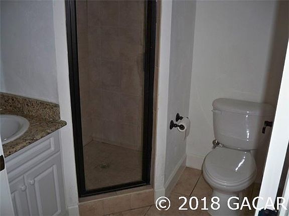 4th image of 325 NW 14th St APT 102