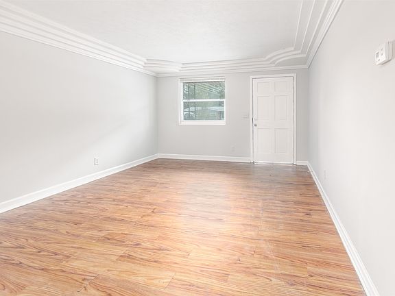 4th image of 9514 Gisborne Dr