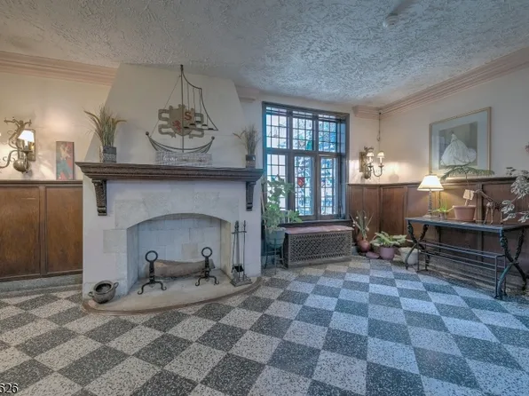 55 Randolph Place Unit 403 #403, City Of Orange Twp., NJ 07079