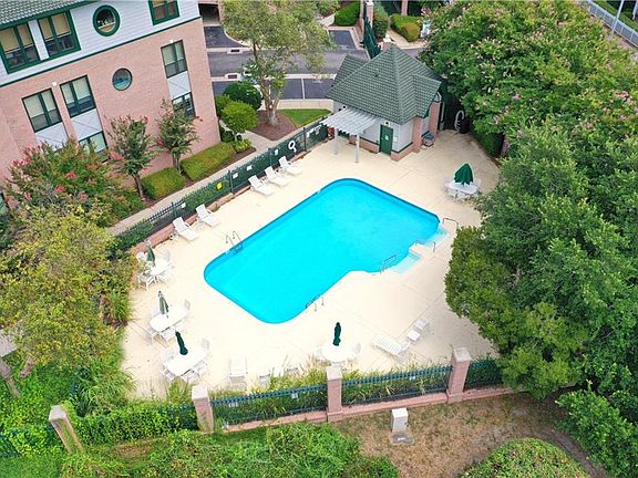 3rd image of 3244 Page Ave APT 301