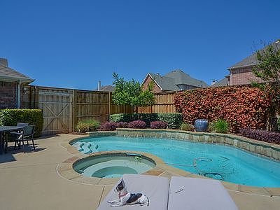 3rd image of 1433 Flowers Dr