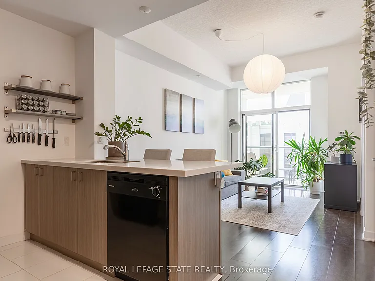 85 Robinson St #1010 — Photo 7
