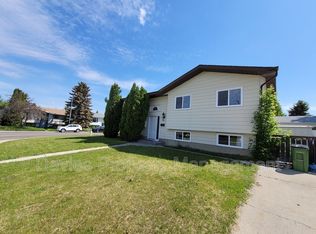 1015 60th St NW, Edmonton, AB T6L5V7