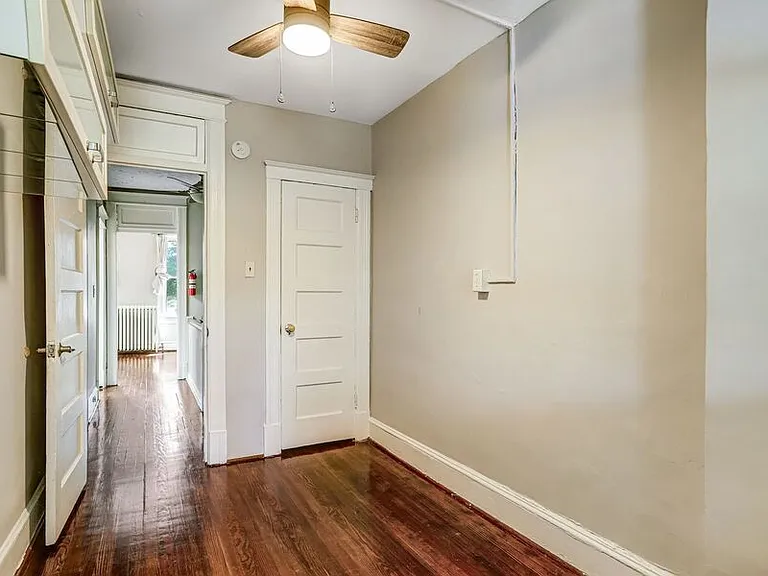 821 Kentucky Ave SE — Photo 25