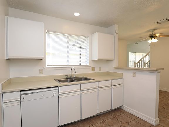 3rd image of 17615 Northfalk Dr