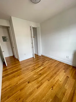 Rented by Lang Realty LLC | media 4