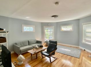 10 Dunstan St, Newton, MA 02465
