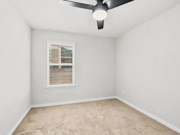 2046 Flametree Ave — Photo 19