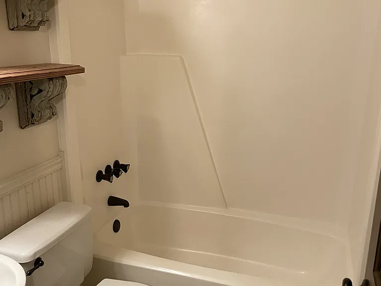 725 Masons Beach Rd — Photo 4