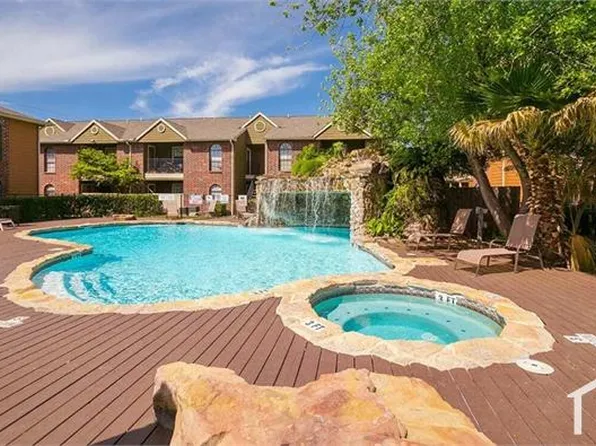 534 Hunt Ln, San Antonio, TX