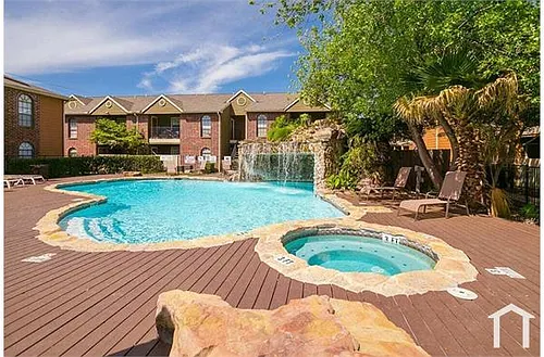 534 Hunt Ln Photo 1
