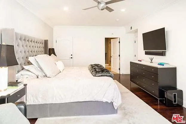 1821 Fairburn Ave — Photo 8