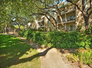 3018 S 1st St APT 202, Austin, TX 78704