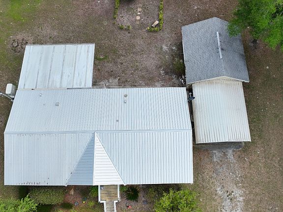 3rd image of 3829 Northeast Blvd #138