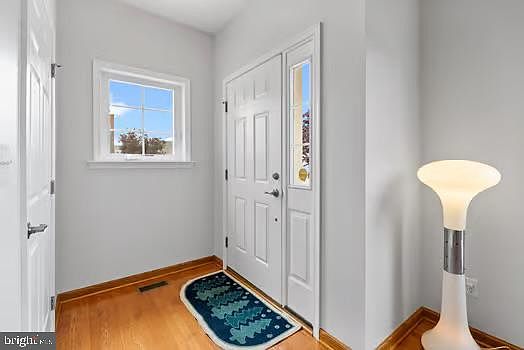4th image of 15067 Dahlia Dr