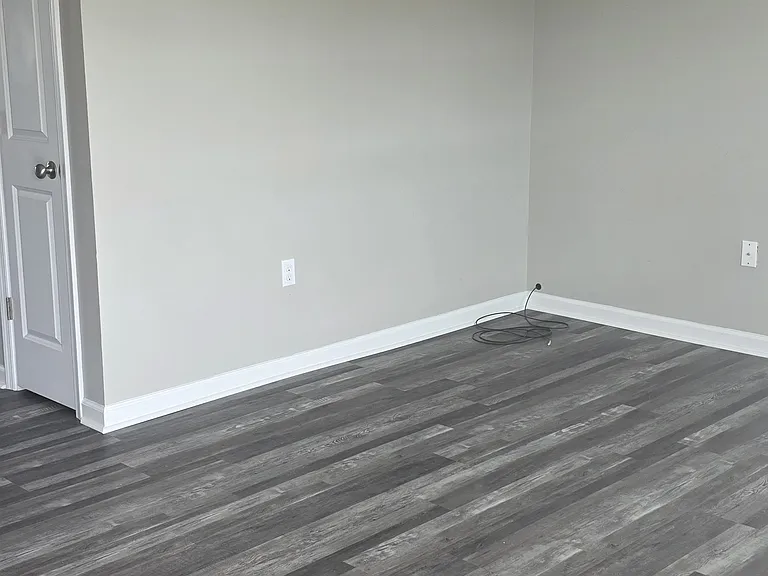 14 Original Ln — Photo 2