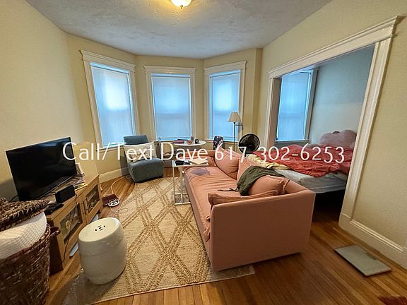 2nd image of 225 Kelton St #21