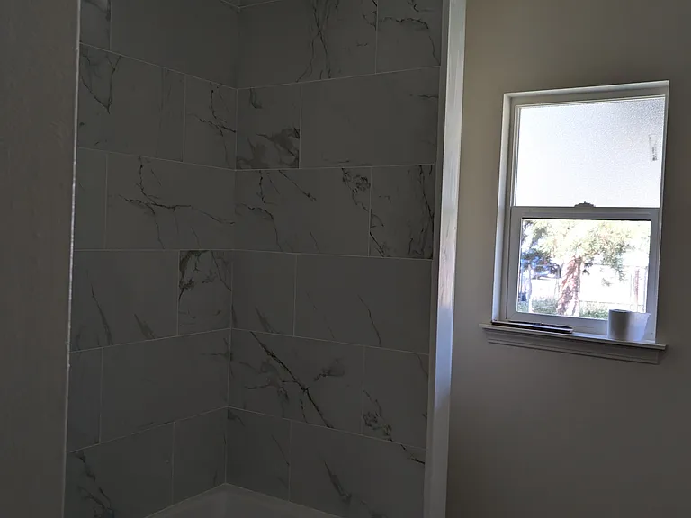 446 Morris Ave S — Photo 6