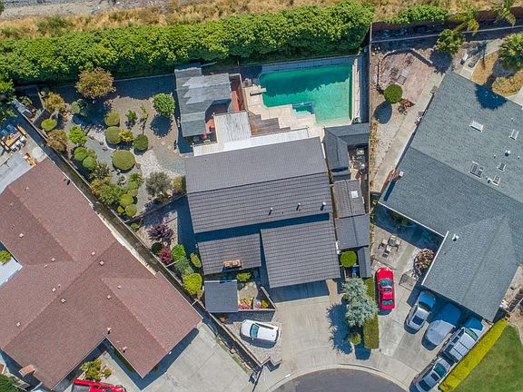 3rd image of 3328 San Marco Ct