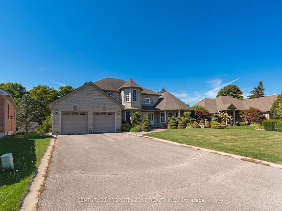 5th image of 15 Royal York Ct