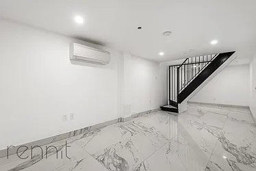 Rented by Rennit Inc.