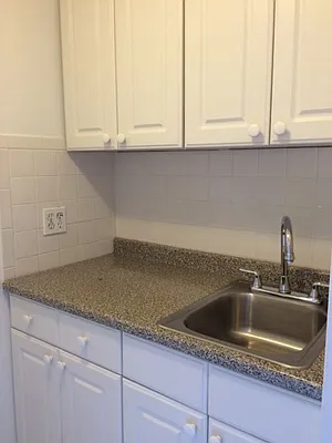 Rented by Comprehensive Management | media 8