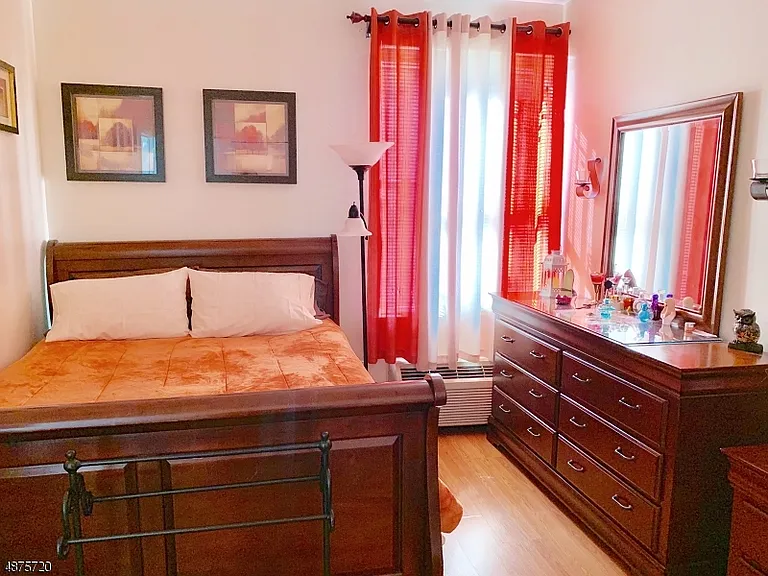 111 Mulberry St #1D — Photo 7