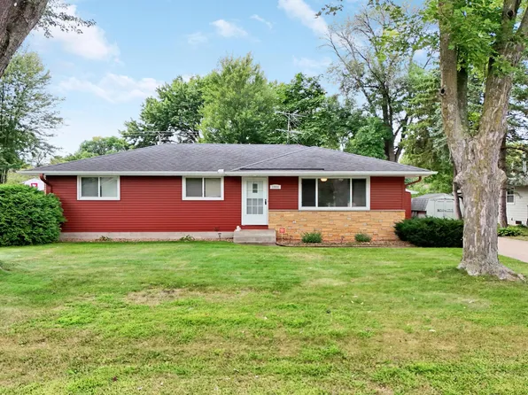 1906 Oak St, Hastings, MN 55033