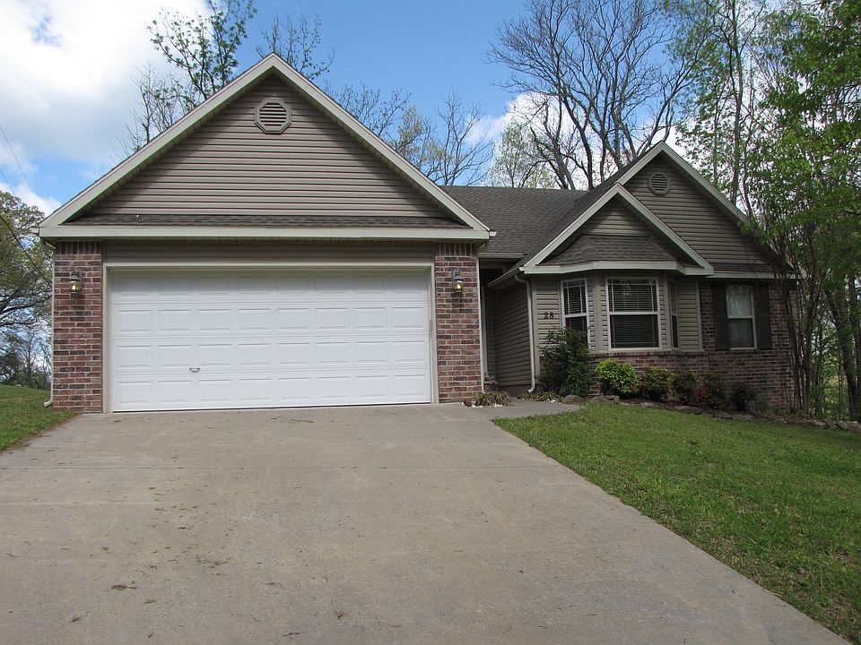 1st image of 28 Pimlico Dr