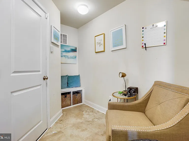635 E Church St — Photo 27