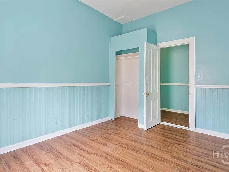 917 Elliott Ave — Photo 10