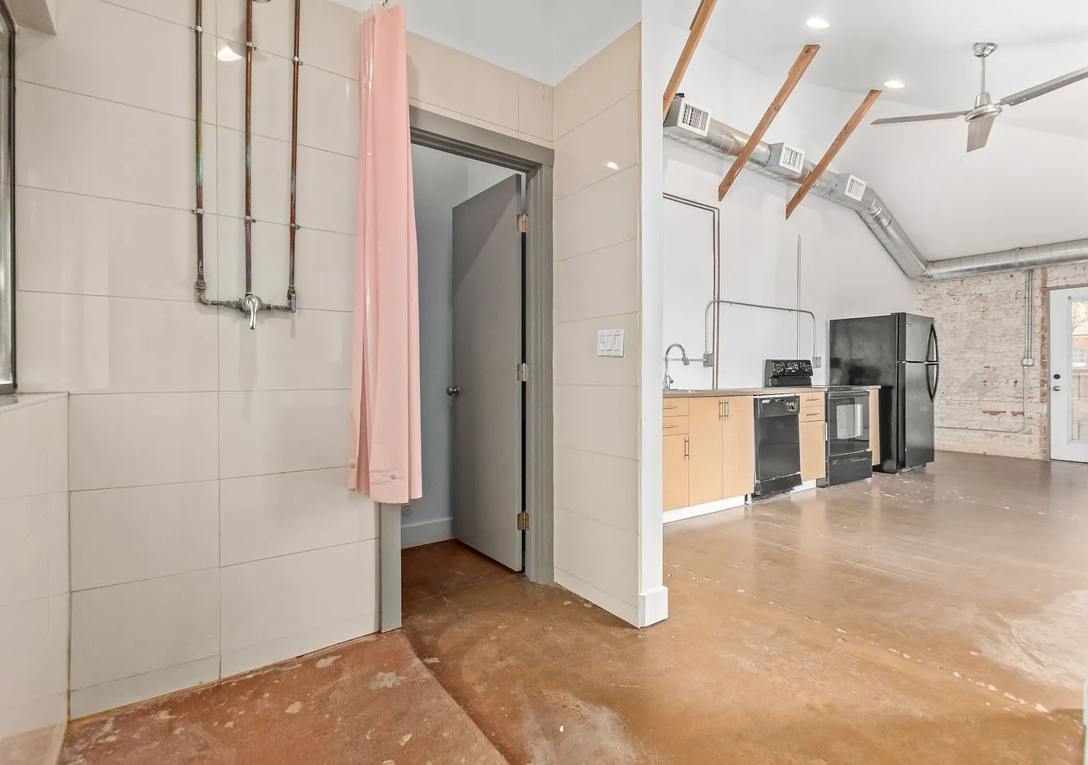 Steelyard Apartments — Photo 3