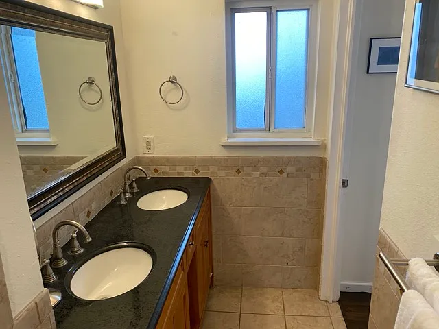 224 Hermosa Dr SE — Photo 137